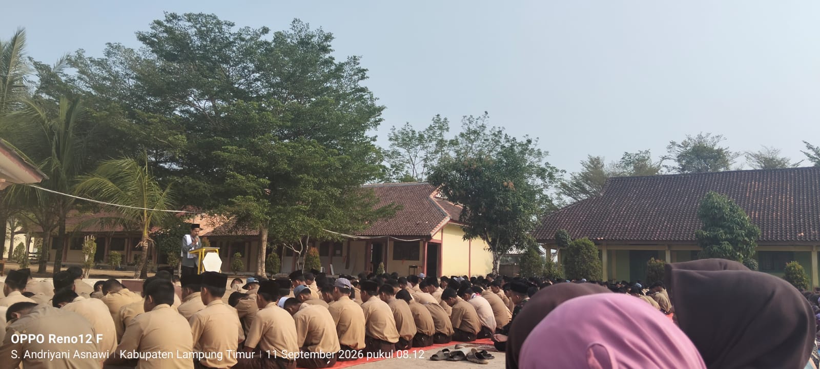 Awali KBM Tatap Muka Pasca Terdampak Abu Anak Krakatau, SMKN 1 Raman Utara Gelar Sholat Istisqo